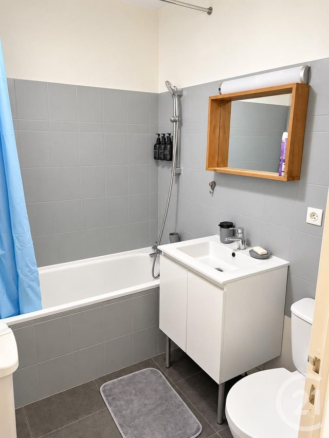Appartement F1 à louer - 1 pièce - 29.3 m2 - CROSNE - 91 - ILE-DE-FRANCE - Century 21 Ougier