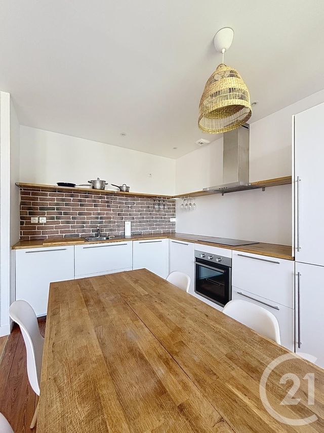 Appartement F2 à louer - 2 pièces - 57.3 m2 - BRUNOY - 91 - ILE-DE-FRANCE - Century 21 Ougier
