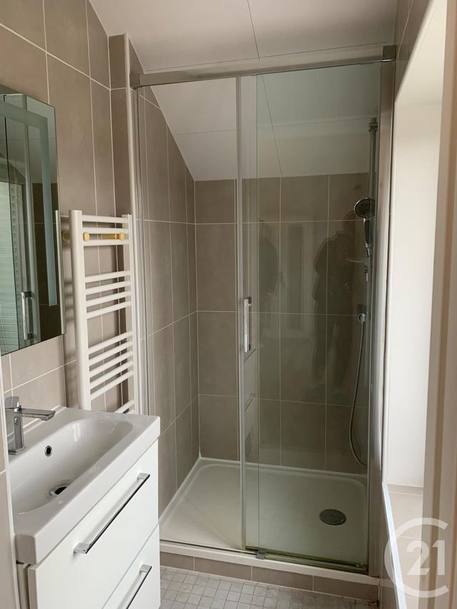 Appartement F2 à louer - 2 pièces - 43.92 m2 - EPINAY SOUS SENART - 91 - ILE-DE-FRANCE - Century 21 Ougier