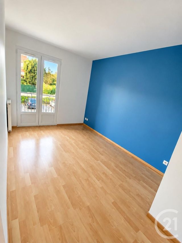 Appartement F2 à louer - 2 pièces - 45.0 m2 - BRUNOY - 91 - ILE-DE-FRANCE - Century 21 Ougier