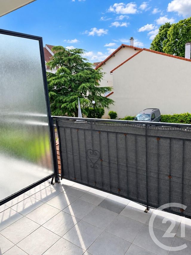 Appartement F2 à louer - 2 pièces - 45.0 m2 - BRUNOY - 91 - ILE-DE-FRANCE - Century 21 Ougier