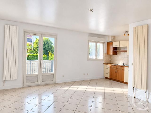 Appartement F2 à louer - 2 pièces - 45.0 m2 - BRUNOY - 91 - ILE-DE-FRANCE - Century 21 Ougier