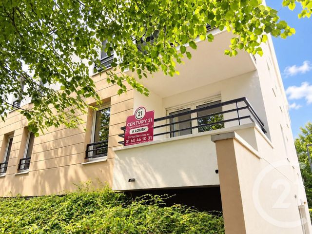 Appartement F3 à louer - 3 pièces - 61.5 m2 - BOUSSY ST ANTOINE - 91 - ILE-DE-FRANCE - Century 21 Ougier