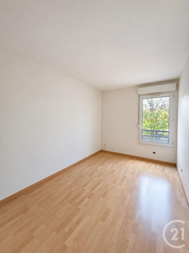 Appartement F3 à louer - 3 pièces - 61.5 m2 - BOUSSY ST ANTOINE - 91 - ILE-DE-FRANCE - Century 21 Ougier