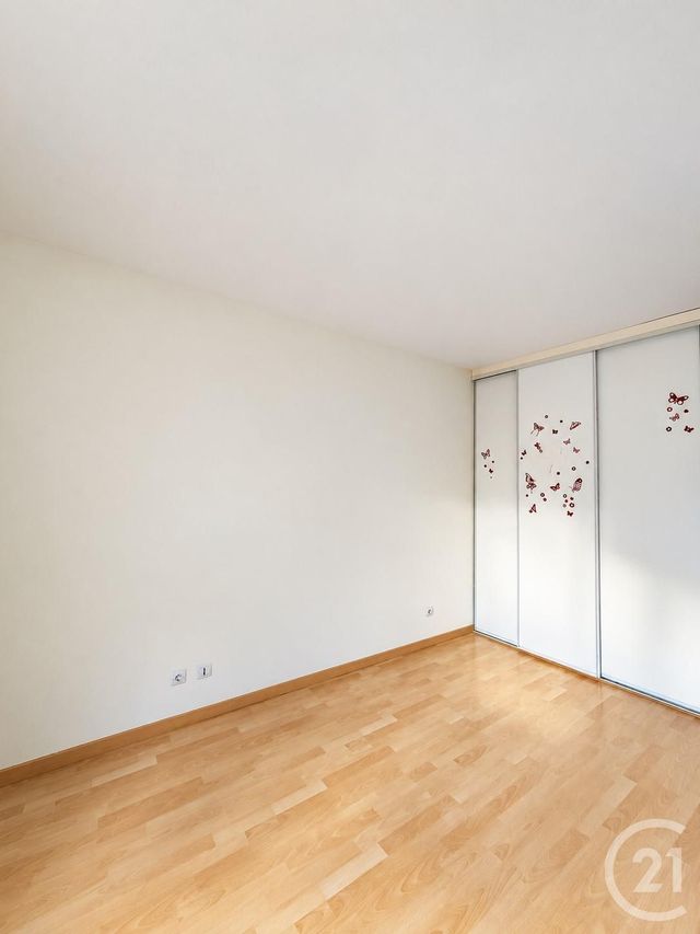 Appartement F3 à louer - 3 pièces - 61.5 m2 - BOUSSY ST ANTOINE - 91 - ILE-DE-FRANCE - Century 21 Ougier