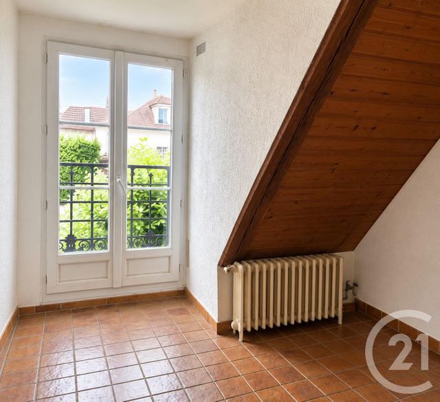 Appartement F2 à louer - 2 pièces - 46.63 m2 - BRUNOY - 91 - ILE-DE-FRANCE - Century 21 Ougier